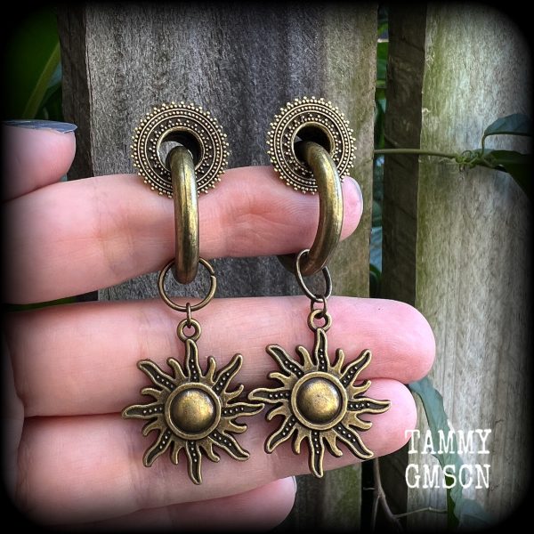 Sol Invictus hoop earrings-Tunnel friendly earrings Online Sale