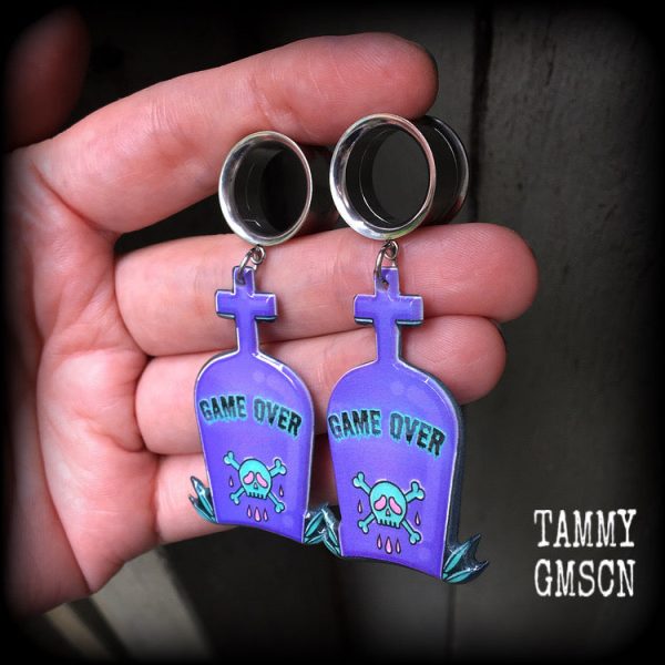 Tombstone tunnel earrings Supply