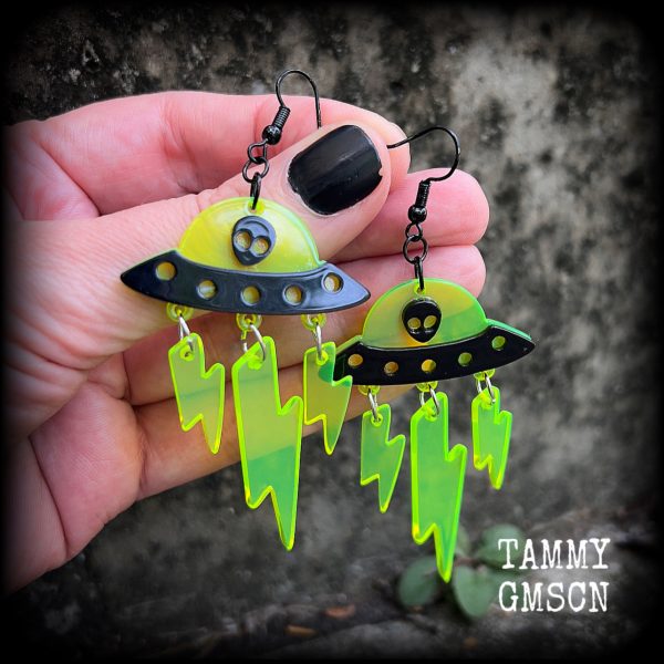 UFO earrings-Alien abduction Online now