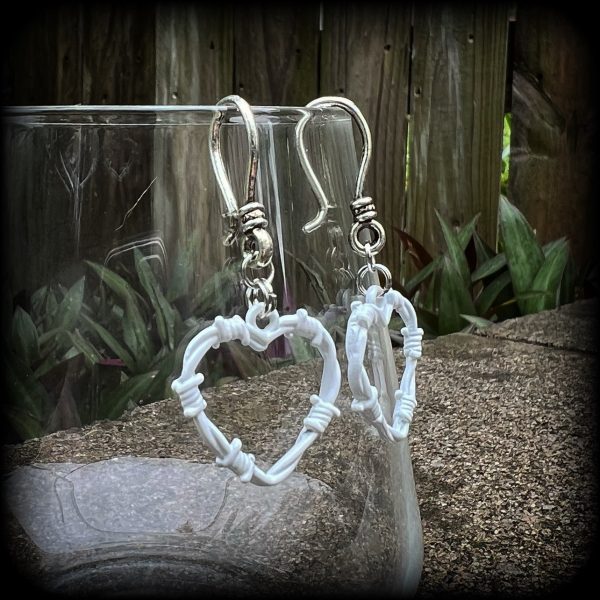 Barbed wire heart earrings-Punk earrings Cheap