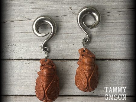 Cicada gauged earrings-Carved wood earrings For Cheap