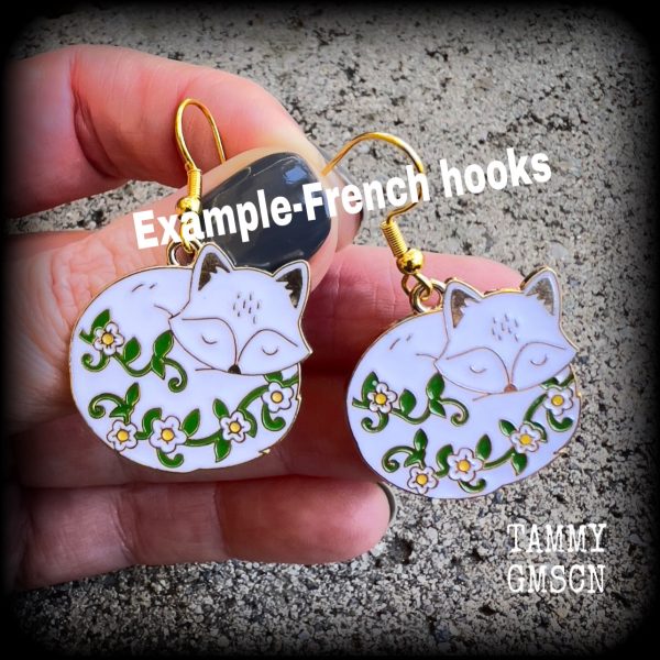 White fox and flowers earrings Hot on Sale