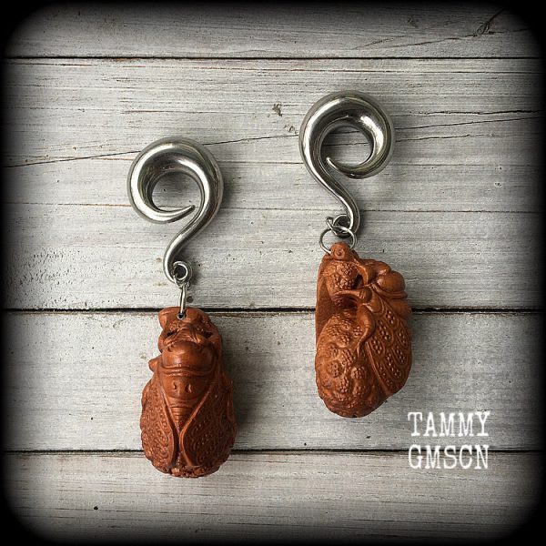 Cicada gauged earrings-Carved wood earrings For Cheap