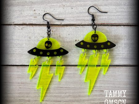 UFO earrings-Alien abduction Online now