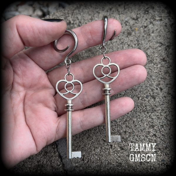 Antique silver key gauged earrings Discount