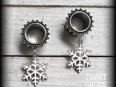 Snowflake tunnel earrings-Christmas earrings Supply