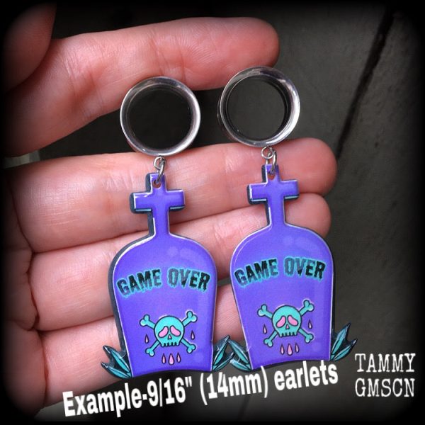 Tombstone tunnel earrings Supply