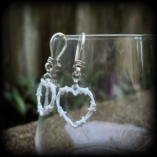 Barbed wire heart earrings-Punk earrings Cheap