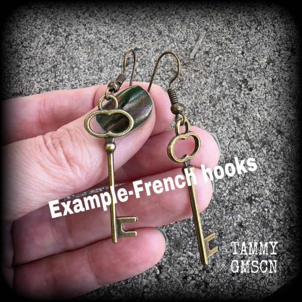 Antique bronze key earrings Hot on Sale