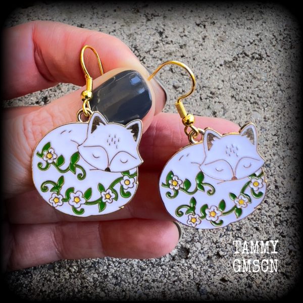 White fox and flowers earrings Hot on Sale