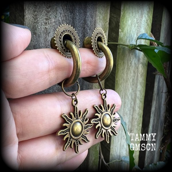 Sol Invictus hoop earrings-Tunnel friendly earrings Online Sale