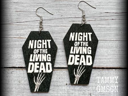 Zombie coffin earrings-Horror movie earrings Fashion